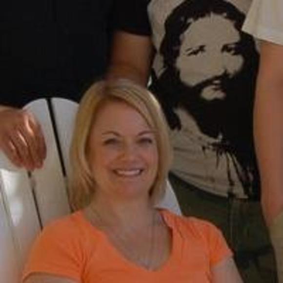 Meet your Posher, Lisa - Picture 1 of 1